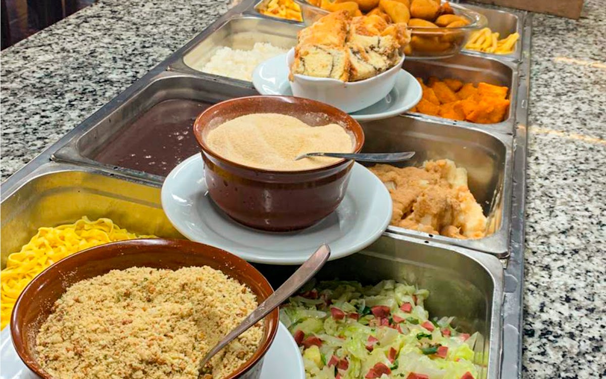 Restaurante E Pizzaria Caverna-3