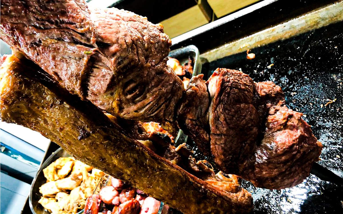 Restaurante E Pizzaria Caverna-4